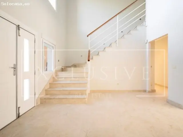 Casa de Lujo en Ciudalcampo con Jardin y Piscina
