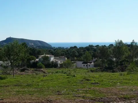 Parcela con Vistas al Mar en Moraira