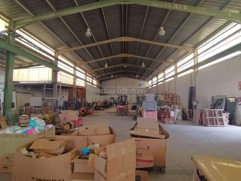 Nave Industrial en Venta Monforte del Cid 1038m2 Muelle Grua Oficinas