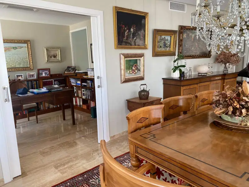 Atico de Lujo en Alicante con 4 Habitaciones y 2 Plazas de Garaje