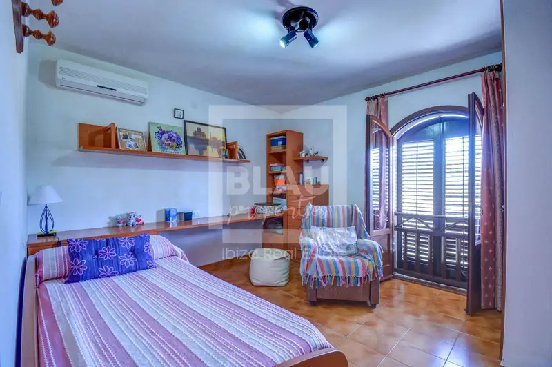 Chalet en venta Sant Agustí Ibiza 4 habitaciones 2 baños gran terreno