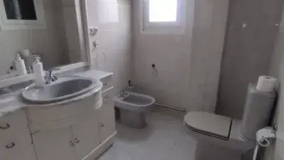 Piso en Venta en Ferrol Carretera Castilla 4 Dormitorios 2 Baños