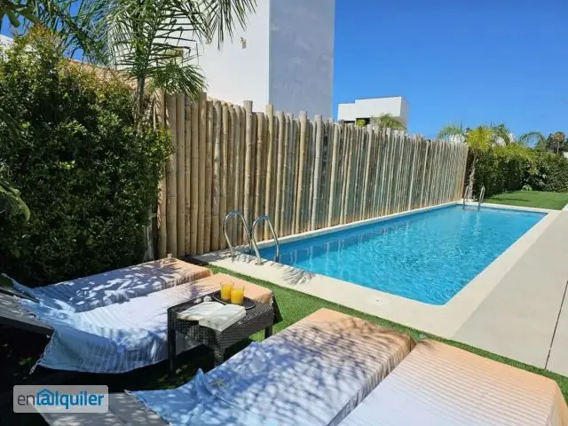 Casa Vacacional Familiar Conil Piscina 5 Habitaciones Cerca Playa