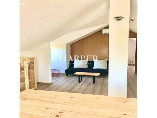 Casa en Alquiler Montsec Barcelona 4 Habitaciones 3 Baños Jardin