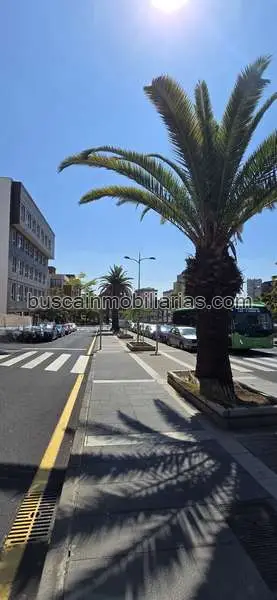 Piso en Venta en Santa Cruz de Tenerife: 3 Habitaciones, Terraza y Garaje