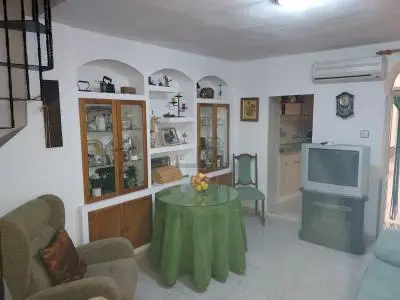 Chalet en venta en Medina de las Torres 180m2 4 habitaciones
