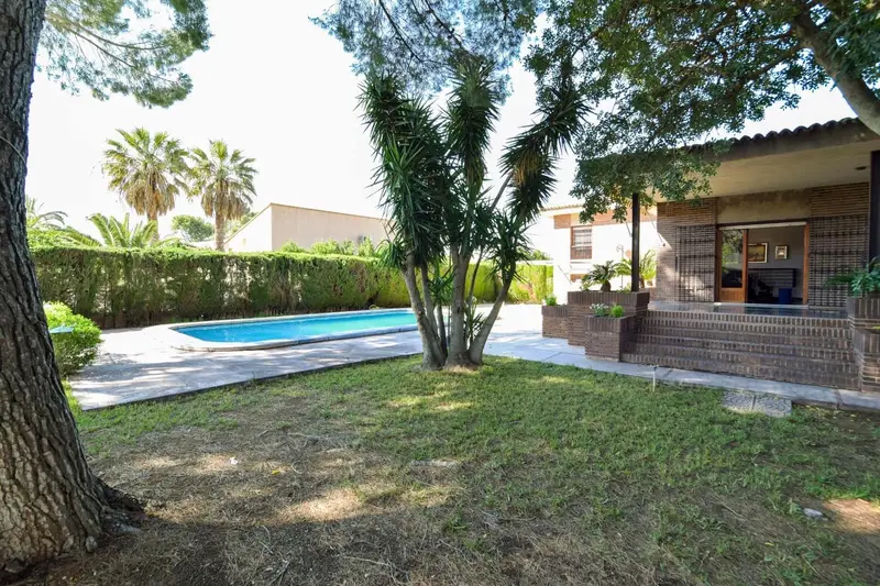 Chalet en Venta L Eliana Valencia