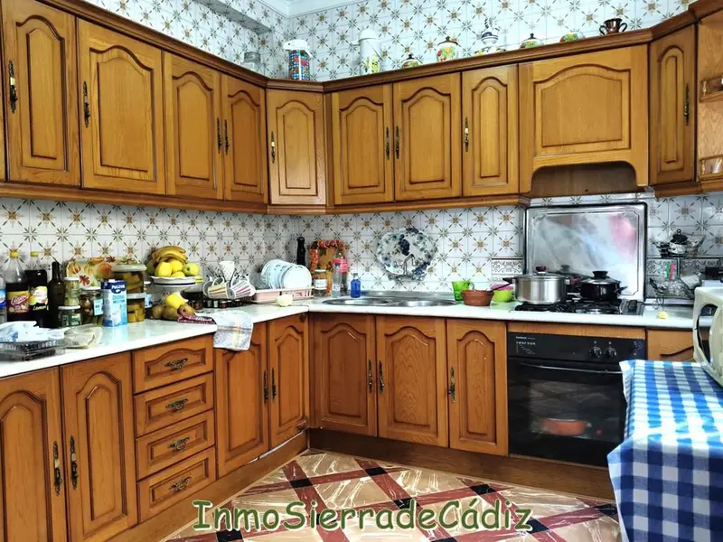 Venta Casa Rural con Patio y Vistas Panorámicas en Algodonales