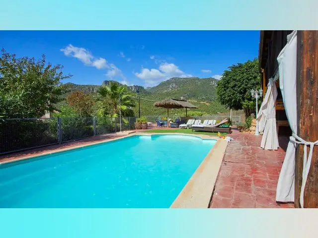 Chalet Andaluz 4 Dormitorios Alquiler Andalucia