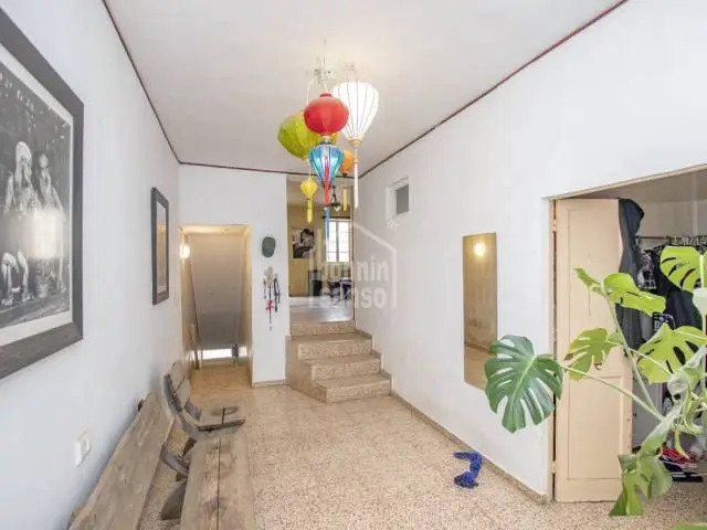 Casa de Pueblo en Mahón con Patio y Jardín