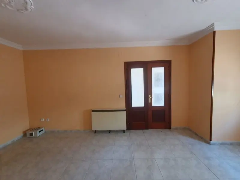 Casa Unifamiliar en Polan Toledo Con Garaje