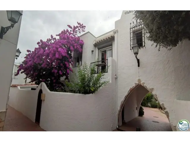 Chalet en Venta Empuriabrava Girona Dos Alojamientos