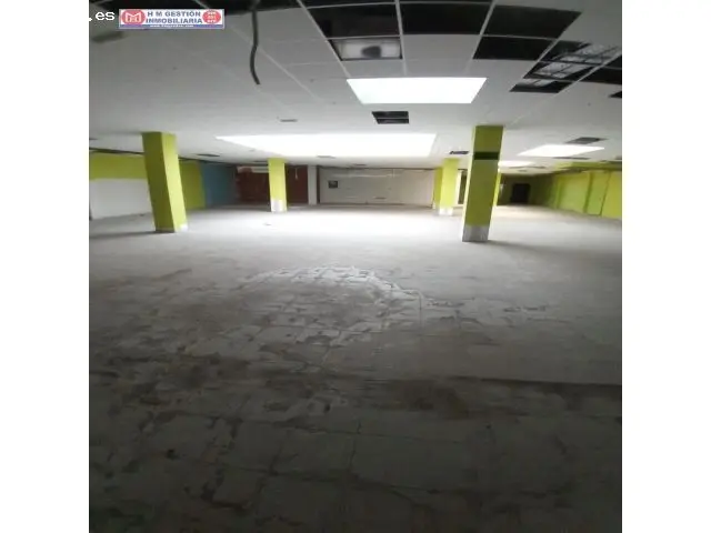 Local Comercial 1079m2 10 Plazas Garaje Oportunidad