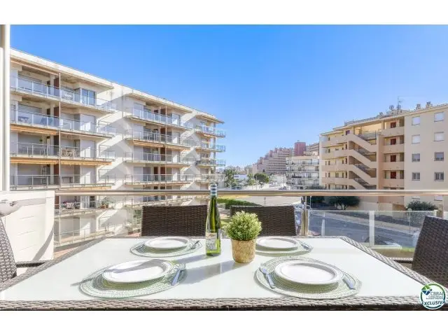Apartamento En Venta En Roses, Girona