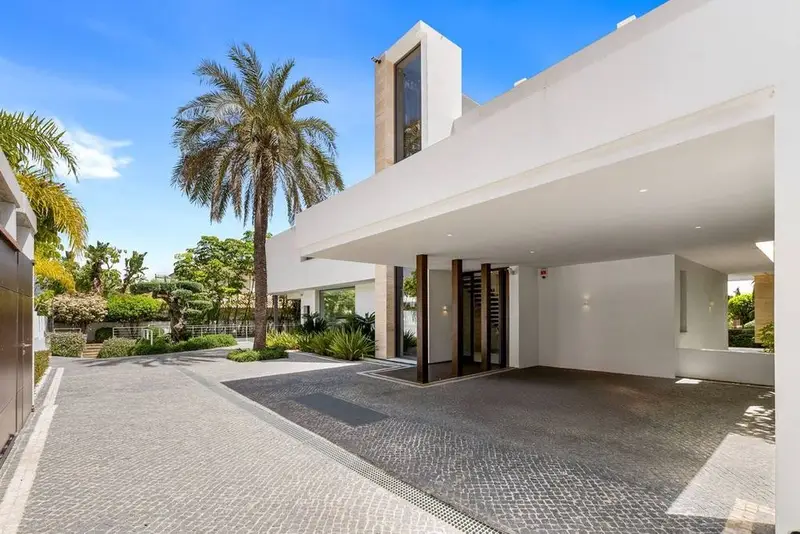 Villa de Lujo en Alquiler Nueva Andalucia Moderna 6 Dormitorios Piscina
