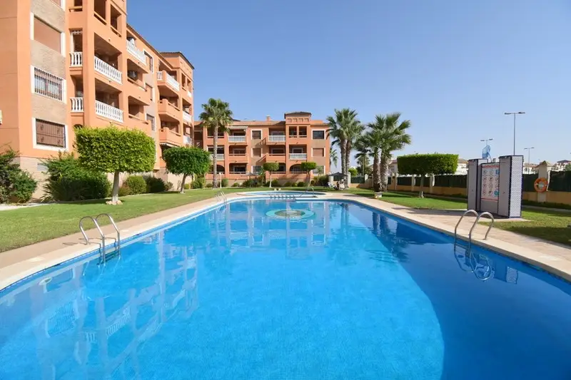 Apartamento 2 Dormitorios Villamartin