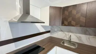 Piso en venta en Pola de Lena Plaza Alfonso X el Sabio