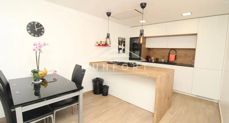 Chalet en Venta Pilar de la Horadada con Piscina y Jardin
