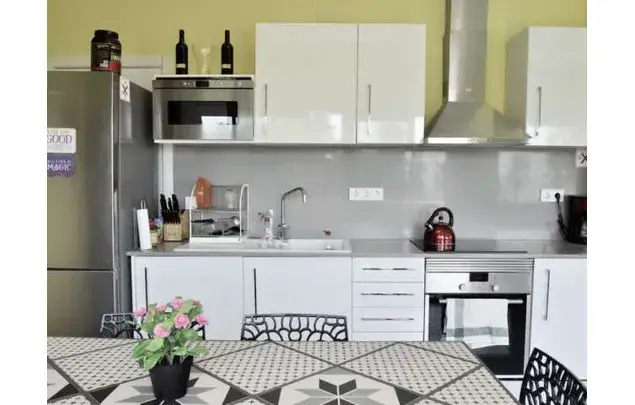 Apartamento 6 Dormitorios Barcelona Cerca Playa 160m2