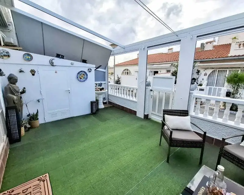 Adosado en Venta Torrevieja La Siesta 2 Dormitorios Reformado