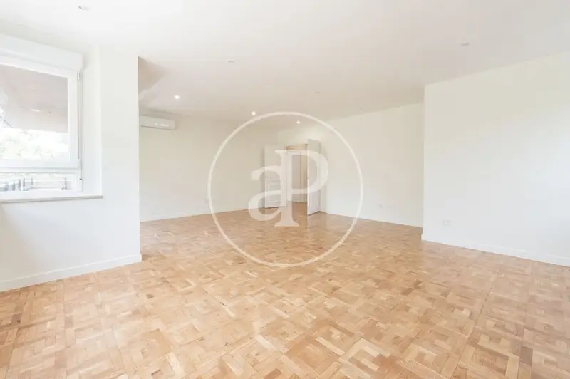 Apartamento en alquiler en El Viso Madrid 213m2 3 dormitorios