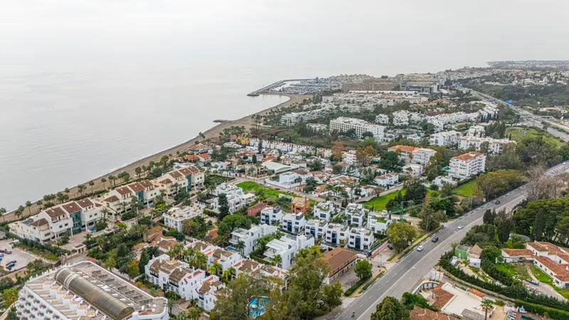 Villa Moderna Milla de Oro - Cerca de la Playa