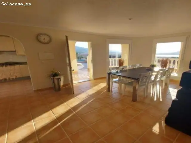 Chalet en Hondón de las Nieves La Montañosa 4 habitaciones 2 baños Piscina