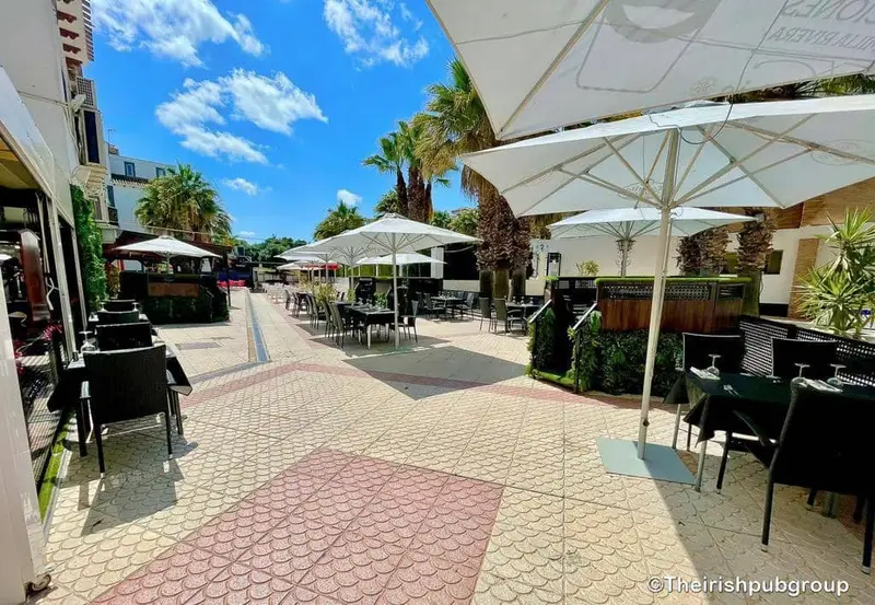 Restaurante en Alquiler Villamartin Orihuela Alicante
