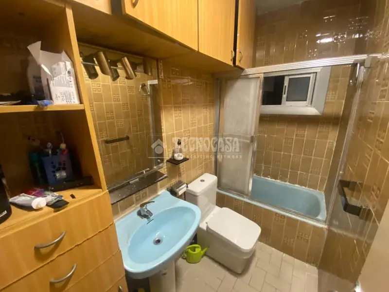 Piso en venta Horta Guinardo 4 dormitorios patio 10m2