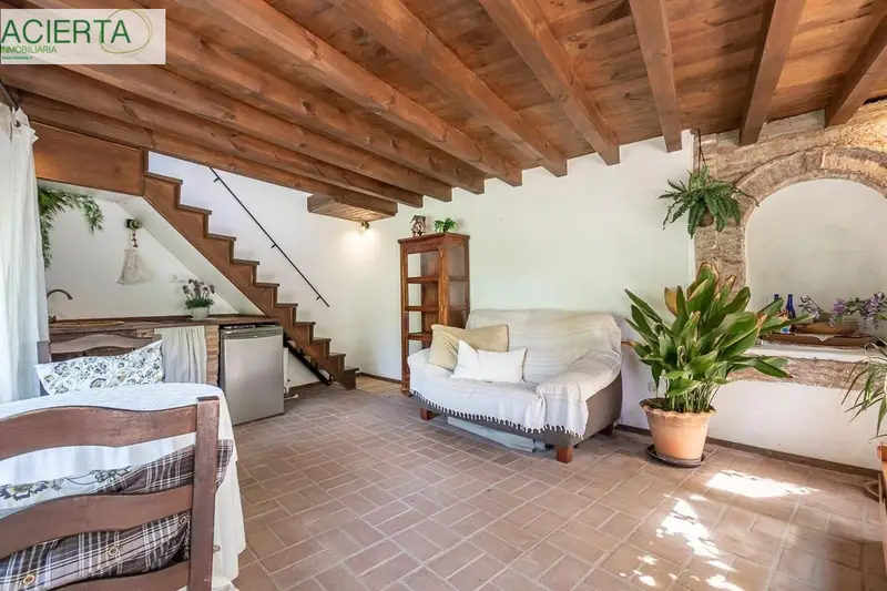 Chalet en venta en Granada: Carmen con piscina y amplios jardines