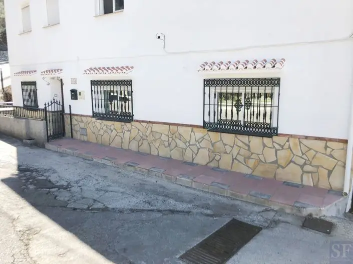 Apartamento 4 Dormitorios en Venta Cómpeta