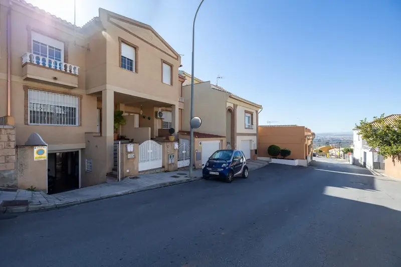 Venta Adosado con Trastero en Huetor Vega