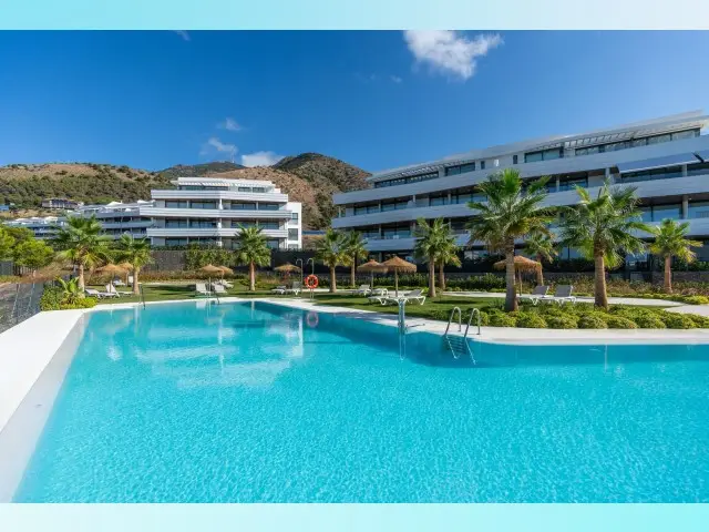 Piso de 3 Dormitorios en venta Fuengirola, España