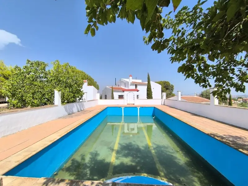 Casa-Villa de 8 Dormitorios en venta Novelda, España