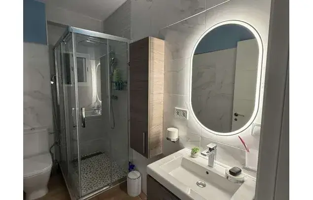 Rent a room of 99 m² in Málaga