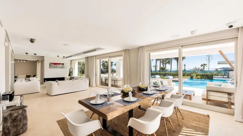 Chalet Lujo Milla de Oro Marbella 6 Dormitorios Playa