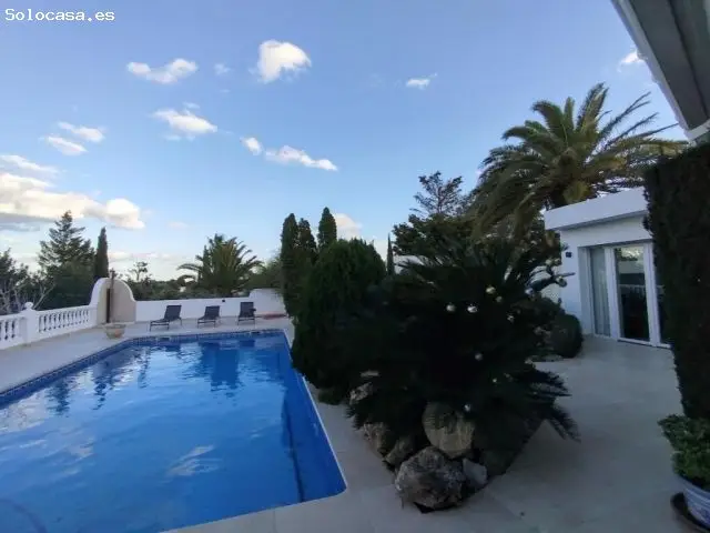 Espectacular Finca con Piscina y Vistas Maravillosas