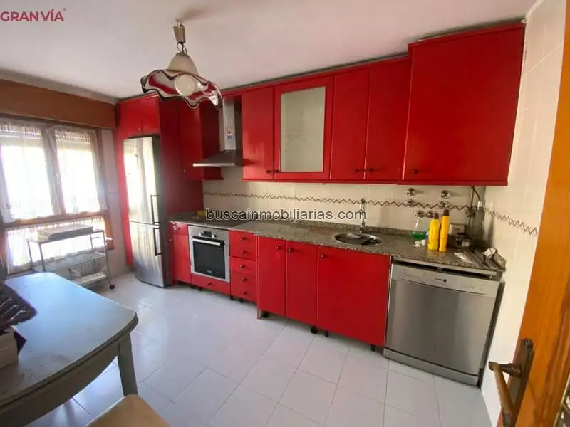 Casa en venta Lardero: Unifamiliar con piscina y jardín