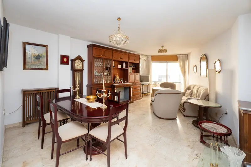 Venta Dúplex 4 dormitorios 2 baños terraza Granada Centro