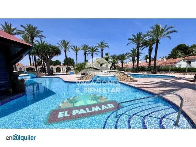 Bungalow en Denia con 2 dormitorios y piscina