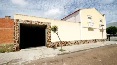 Casa en Venta Santo Toribio Dos Plantas Dos Garajes