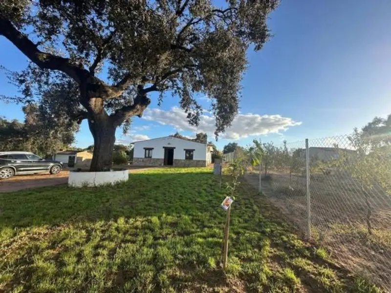 Chalet en Campomanes con Piscina Privada y Barbacoa