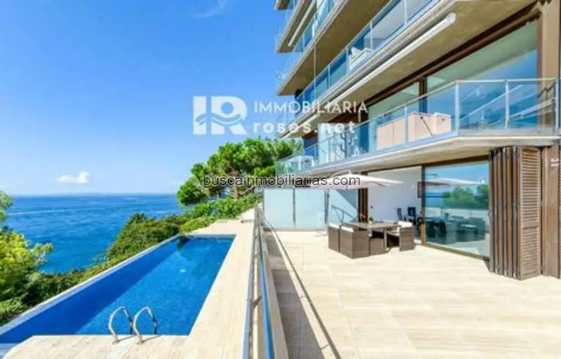 Apartamento en venta en Roses con piscina