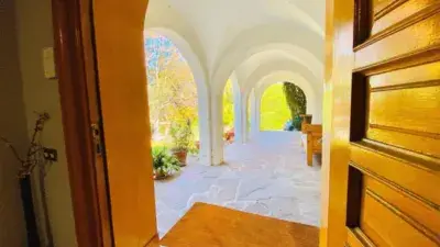 Chalet de Lujo en Monteprincipe con Jardin de 5800m2
