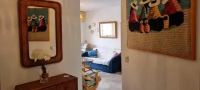 Apartamento en Torrox Costa con Vistas al Mar y Piscina