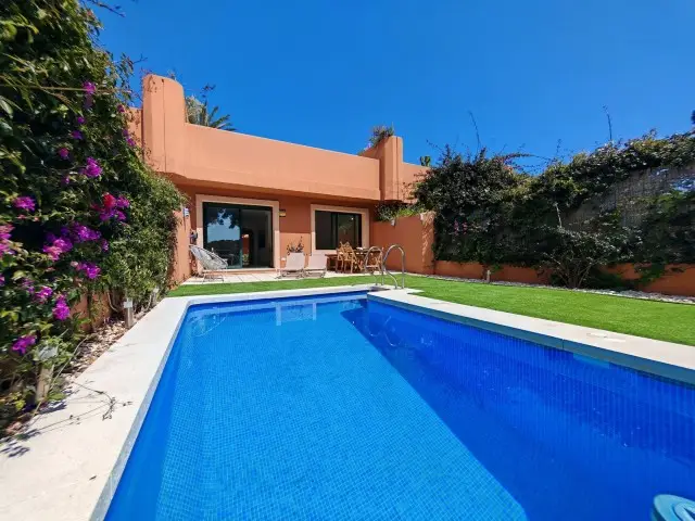 Apartamento 2 Dormitorios Cabopino Marbella