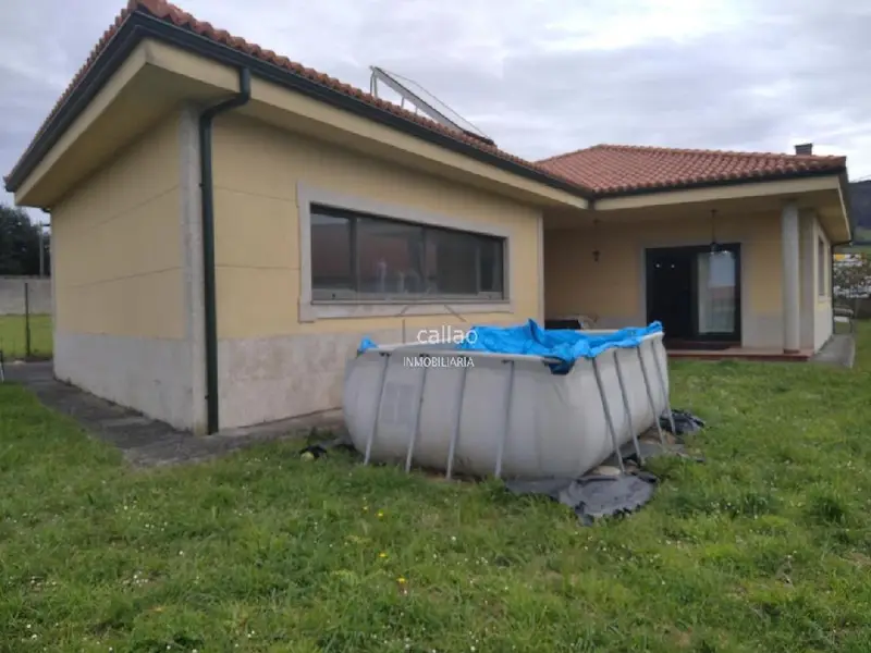 Venta Casa con Garaje en Valdoviño