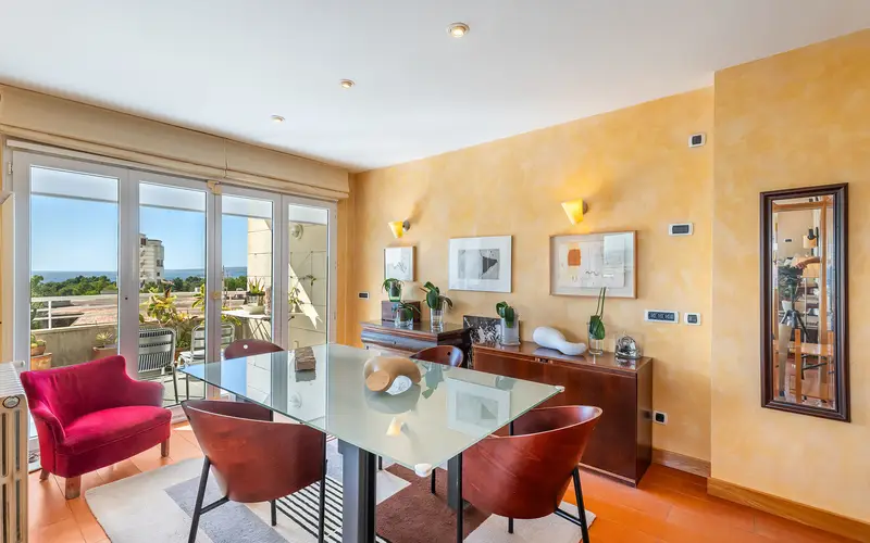Atico en Palma con vistas al mar y piscina privada