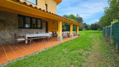 Casa en venta en Ribadesella con vistas a la sierra