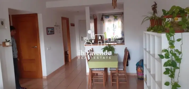 Apartamento en Cala de Bou con Vistas al Mar